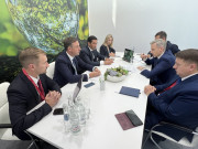 photo_5213438493563406574