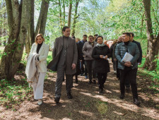 губернатор Алексей Островский провёл выездное совещание в селе Высокое Новодугинского района - фото - 1