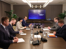 рабочая встреча Губернатора Алексея Островского и генерального директора Агентства стратегических инициатив Светланы Чупшевой - фото - 1