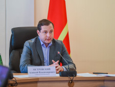 рабочее совещание Губернатора Алексея Островского с главами муниципальных образований по подготовке к отопительному периоду - фото - 1