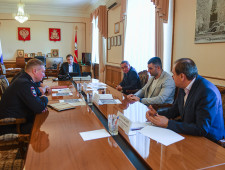 губернатор Алексей Островский провел рабочее совещание по вопросам организации «Смоленского велопарада – 2022» - фото - 1