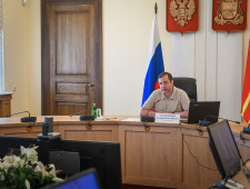 губернатор Алексей Островский провел прямой эфир с жителями Велижского района - фото - 1