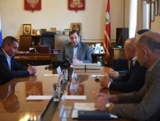 губернатор провел оперативное совещание по вопросу ремонта улицы Нормандии-Неман в Смоленске - фото - 1