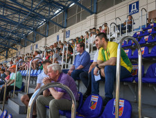 губернатор Алексей Островский посетил соревнования юношеской футбольной лиги зоны «Центр» - фото - 1