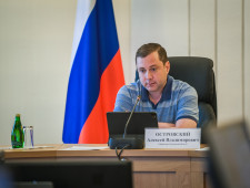 губернатор Алексей Островский потребовал от главы города Смоленска Андрея Борисова решить ряд проблемных вопросов областного центра - фото - 1