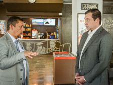 губернатор Алексей Островский проинспектировал ход реконструкции кинотеатра «Современник» в Смоленске - фото - 1