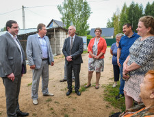 губернатор Алексей Островский оценил ход реализации программы социальной догазификации в Рославле - фото - 1