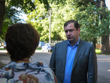 глава региона Алексей Островский осмотрел дооборудованную Починковскую районную библиотеку - фото - 1