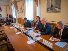 губернатор Алексей Островский провел совещание по вопросам поддержки инвесторов на территории Смоленской области - фото - 1