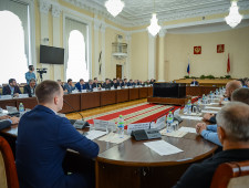 губернатор Алексей Островский встретился с представителями бизнес-сообщества Смоленской области - фото - 1