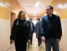 губернатор Алексей Островский посетил дооборудованную Игоревскую сельскую школу в Холм-Жирковском районе - фото - 1