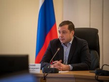 алексей Островский провел совещание по вопросам оказания помощи семьям участников специальной военной операции - фото - 1