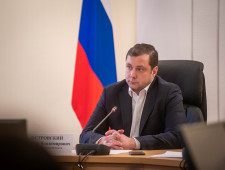 губернатор Алексей Островский провел заседание призывной комиссии Смоленской области по мобилизации граждан - фото - 1