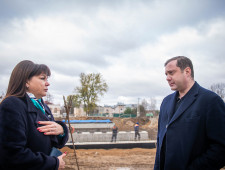 алексей Островский внепланово посетил строительство Фроловского моста в Вязьме - фото - 1