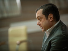 губернатор Алексей Островский встретился с молодежными активистами на форуме «Смола» - фото - 1