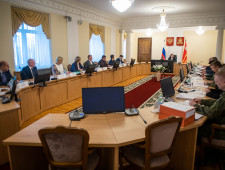 губернатор Алексей Островский провел заседание призывной комиссии Смоленской области по мобилизации граждан - фото - 1