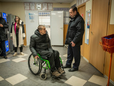 губернатор Алексей Островский проинспектировал работу областного Центра адаптивной физической культуры и спорта в Смоленске - фото - 1