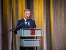 врио Губернатора Василий Анохин поздравил работников культуры с профессиональным праздником - фото - 1