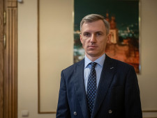 врио Губернатора Василий Анохин сообщил о своих первых решениях в части персонального состава Администрации Смоленской области - фото - 1