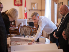 врио Губернатора Василий Анохин провел рабочее совещание по вопросам контроля качества уборки областного центра - фото - 1