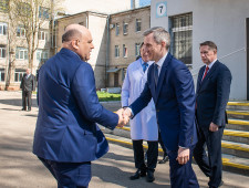 председатель Правительства РФ Михаил Мишустин поручил выделить финансирование на ремонт Клинической больницы скорой медицинской помощи в Смоленске - фото - 1