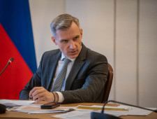 по поручению врио Губернатора Василия Анохина разработана программа обучения медиков работе на новом, поступающем в регион оборудовании - фото - 1