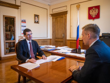 полномочный представитель Президента РФ в ЦФО и врио Губернатора проверили работу пункта отбора контрактников - фото - 1