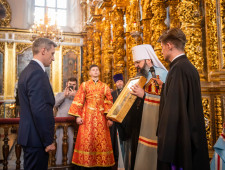 врио Губернатора Василий Анохин принял участие в праздничных мероприятиях, приуроченных ко Дню славянской письменности и культуры - фото - 1