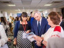 врио Губернатора Василий Анохин принял участие в Форуме «Деловая Россия» в День российского предпринимательства - фото - 1