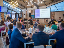 врио Губернатора Василий Анохин обсудил проблемы региона с предпринимателями на стратегической сессии - фото - 1