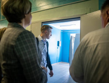 василий Анохин поручил проработать запуск работы новых отделений в пустующих помещениях Ершичской участковой больницы - фото - 1