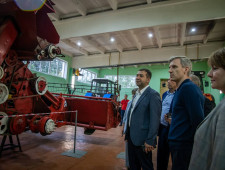 глава региона Василий Анохин поручил увеличить набор студентов по профилю агрономии в Козловском многопрофильном аграрном колледже - фото - 1