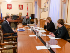 рабочая встреча Губернатора Алексея Островского с ректором СмолГУ Михаилом Артеменковым - фото - 1