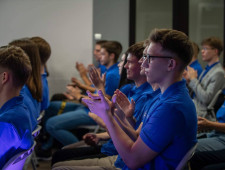 василий Анохин обратился к студентам новых сетевых программ СмолГУ и МАИ - фото - 1