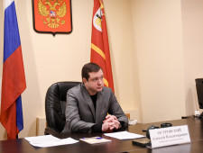 губернатор Алексей Островский провел прием граждан по личным вопросам - фото - 1