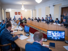 василий Анохин проверил ход выполнения поручений по итогам поездки в Хиславичский и Шумячский районы - фото - 1