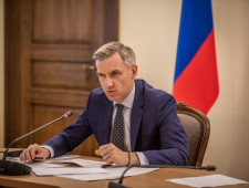 василий Анохин провел заседание оргкомитета по подготовке к юбилею со дня рождения Юрия Гагарина - фото - 1