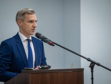 василий Анохин поддержал идею создания на базе региона дискуссионного клуба по вопросам развития российско-белорусского сотрудничества - фото - 1