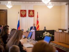 губернатор Василий Анохин провел заседание Координационного совета по взаимодействию с Общероссийским движением детей и молодежи - фото - 1