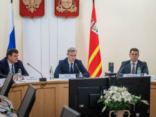 губернатор Василий Анохин провел заседание Оперативного штаба - фото - 1