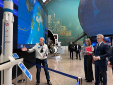 василий Анохин представил масштабный план празднования 90-летия Юрия Гагарина - фото - 1