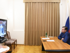 губернатор Алексей Островский выступил на заседании президиума Правительственной комиссии по региональному развитию в РФ - фото - 1