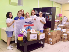 смоляне направили 75 тонн гуманитарной помощи для Курской области - фото - 1