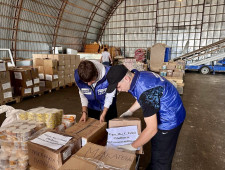 смоляне продолжают помогать жителям Курской области - фото - 1