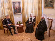 губернатор Смоленской области Василий Анохин провёл встречу с Патриархом Московским и всея Руси Кириллом - фото - 1