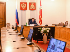 заседание областной трехсторонней комиссии по регулированию социально-трудовых отношений - фото - 1