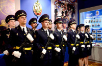 поздравление Василия Анохина с Днем сотрудника органов внутренних дел РФ - фото - 1