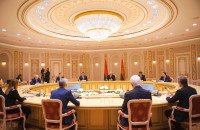 губернатор Смоленской области Василий Анохин встретился с Президентом Республики Беларусь Александром Лукашенко - фото - 1