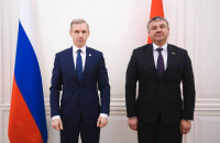 василий Анохин принял участие в рабочем совещании с вице-премьером Белоруссии Юрием Шулейко - фото - 1