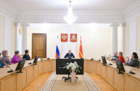 василий Анохин вручил знаки отличия "Почетный работник здравоохранения Смоленской области" - фото - 1